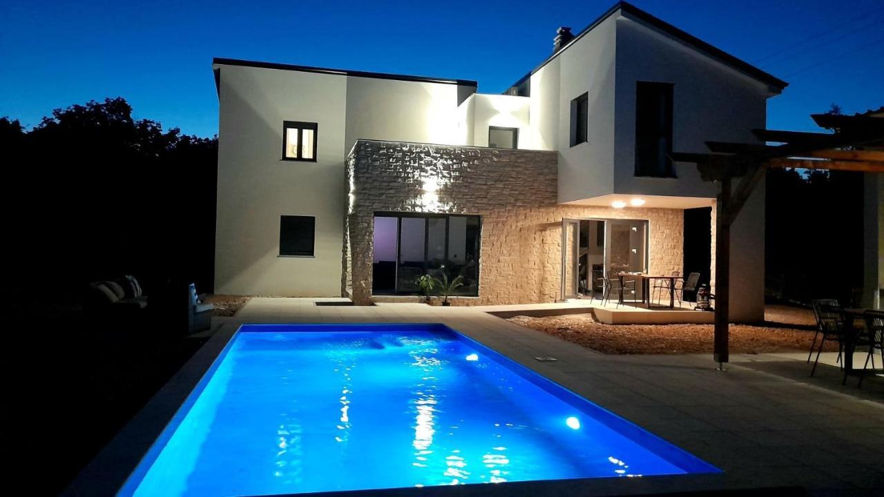 Lazy 8 Villa Garica Εξωτερικό φωτογραφία