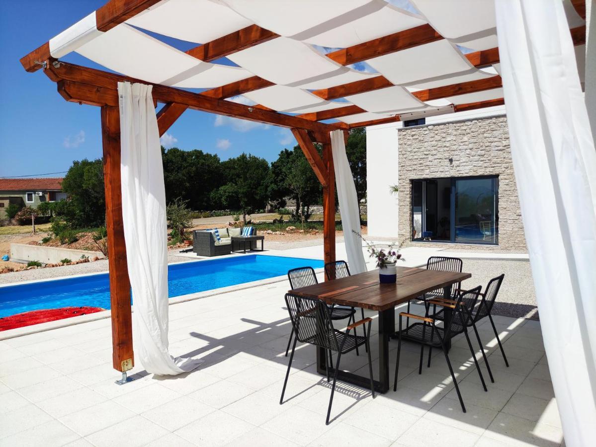 Lazy 8 Villa Garica Εξωτερικό φωτογραφία